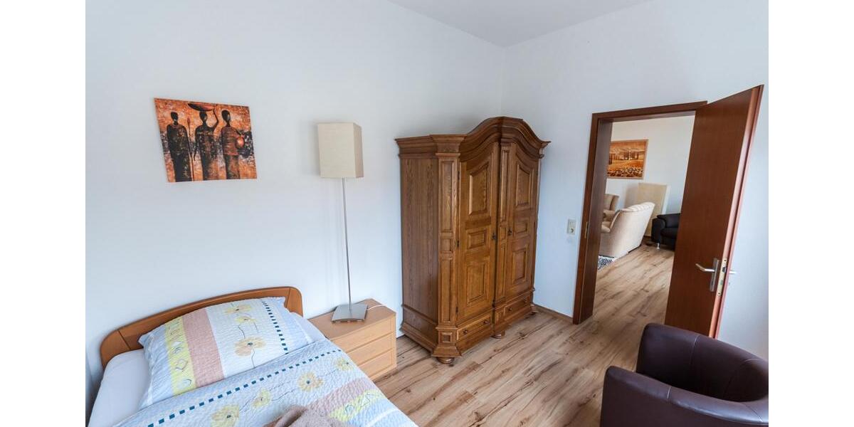 Etagenwohnung Bad Oeynhausen - 4 Zimmer, 100 m&sup2;, 1.000&euro; | Angebot:26632415