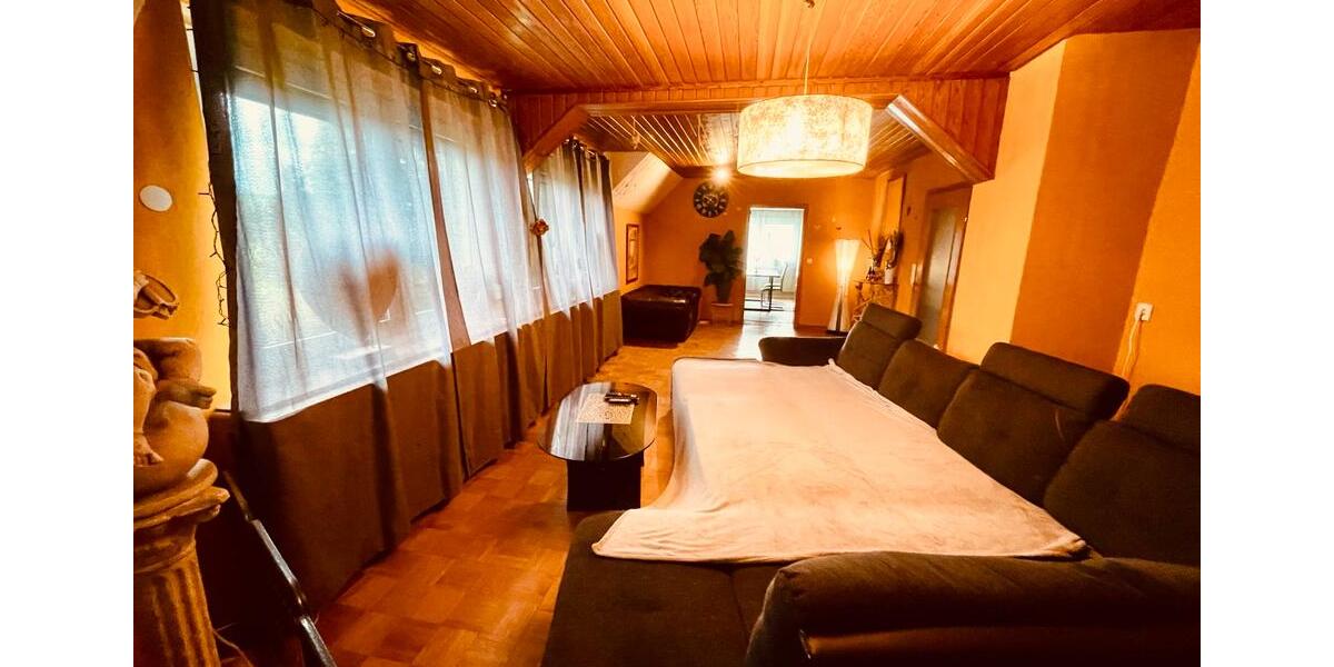 Einfamilienhaus Rinteln - 12 Zimmer, 300 m&sup2;, 300.000&euro; | Angebot:26129461