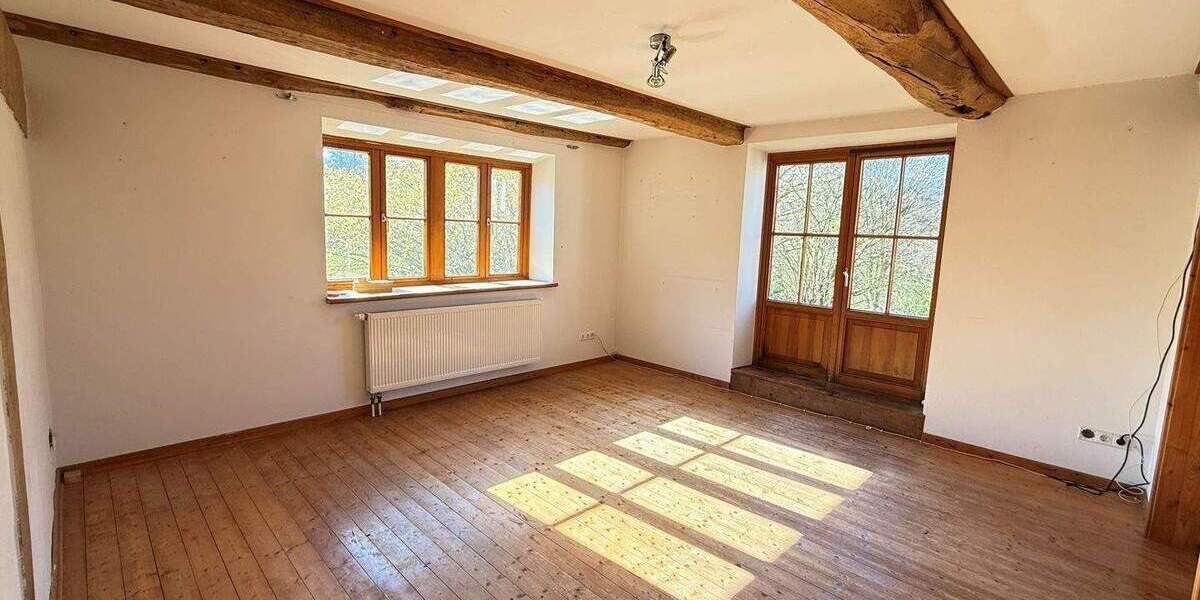 Etagenwohnung Extertal Schönhagen - 5 Zimmer, 150 m&sup2;, 195.000&euro; | Angebot:26055065