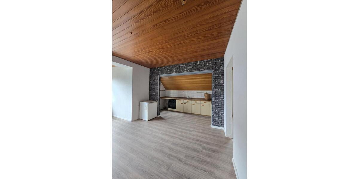 Etagenwohnung Lemgo - 4.5 Zimmer, 95 m&sup2;, 800&euro; | Angebot:26271010