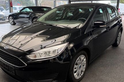 Ford Focus 113.500 km 6.990 &euro; Minden 32425