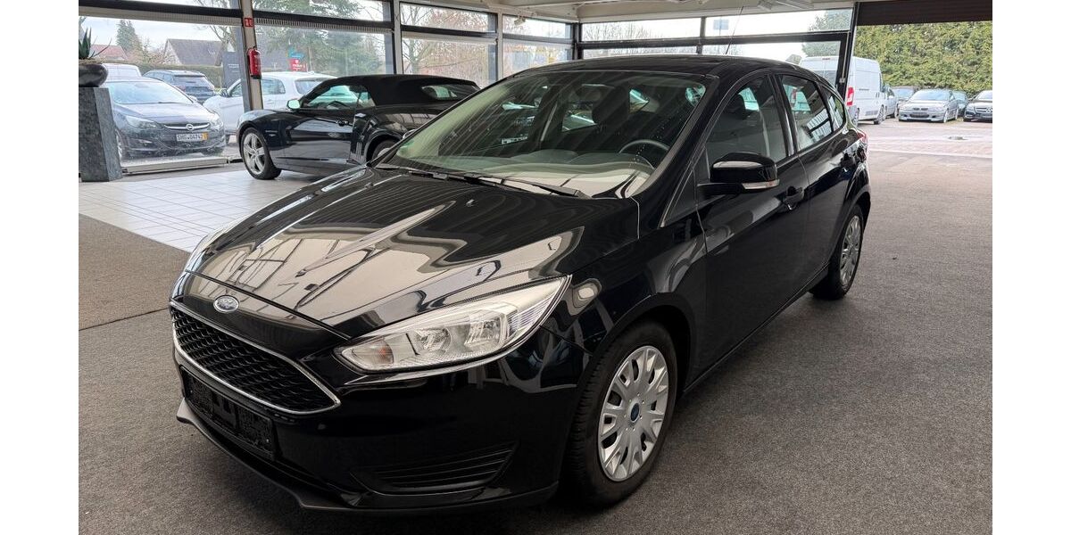 Ford Focus 113.500 km 6.990 &euro; Minden 32425