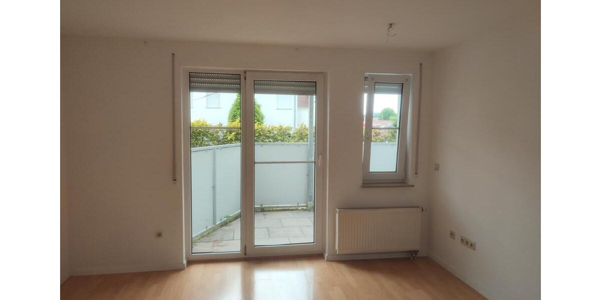 Erdgeschoßwohnung Rinteln - 3 Zimmer, 82 m&sup2;, 760&euro; | Angebot:26636510