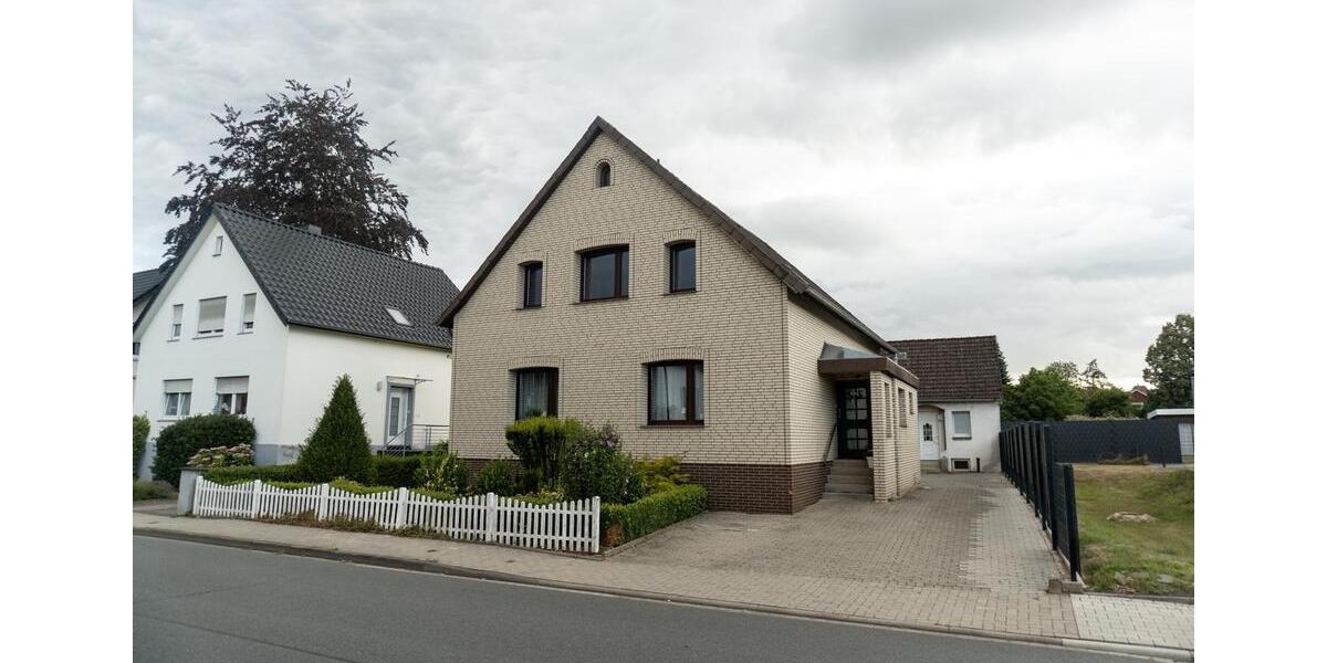 Einfamilienhaus Herford Diebrock - 6 Zimmer, 121 m&sup2;, 200.000&euro; | Angebot:27108855