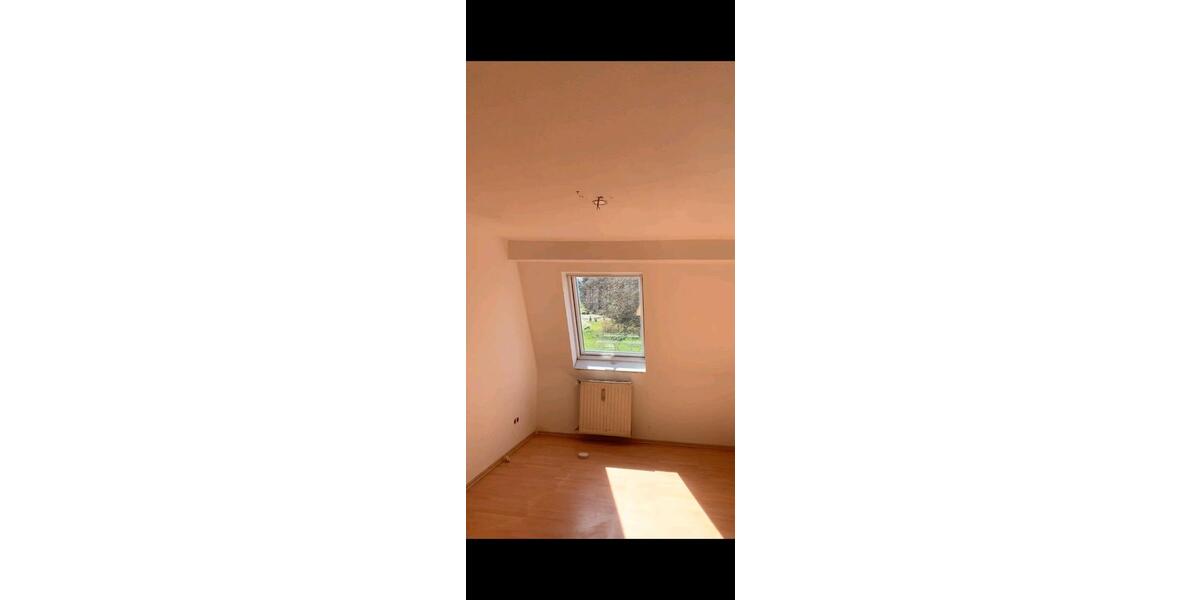 Etagenwohnung Extertal - 4 Zimmer, 104 m&sup2;, 450&euro; | Angebot:25297493