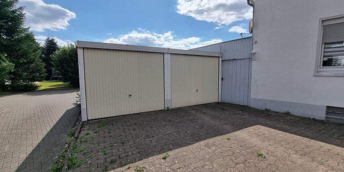 Mehrfamilienhaus, Wohnhaus Bünde / Hüffen Hüffen - 5 Zimmer, 110 m&sup2;, 118.000&euro; | Angebot:25732154