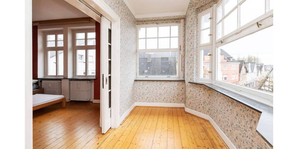 Etagenwohnung Bad Salzuflen Schötmar - 6 Zimmer, 141 m&sup2;, 229.000&euro; | Angebot:26643997
