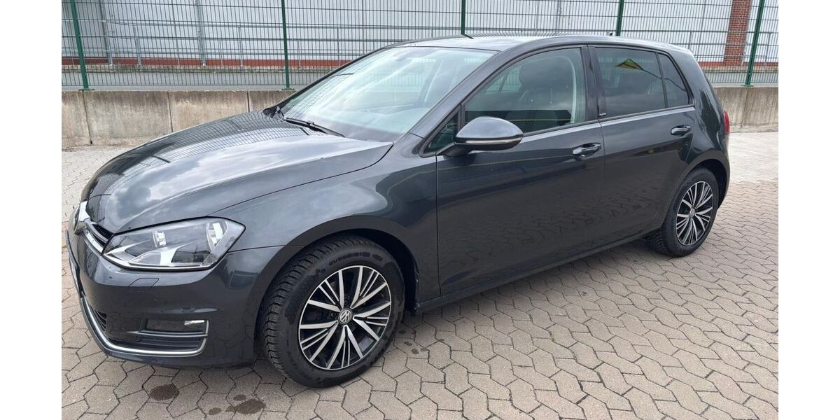VW Golf 130.725 km 7.300 &euro; Petershagen 32469