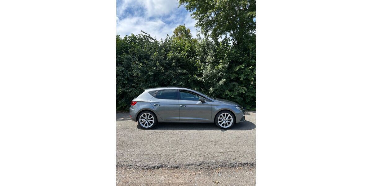 Seat Leon 77.000 km 14.500 &euro; Bad Eilsen 31707