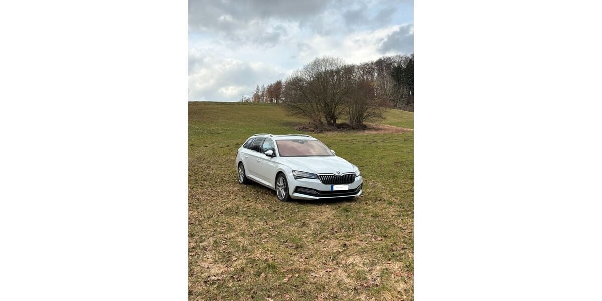 Skoda Superb 196.000 km 18.300 &euro; Porta Westfalica 32457