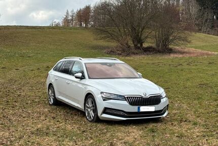 Skoda Superb 196.000 km 18.990 &euro; Porta Westfalica 32457