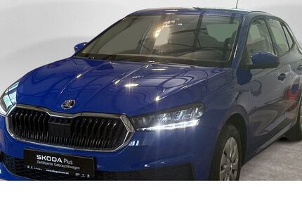 Skoda Fabia 14.910 km 14.230 &euro; Lemgo 32657