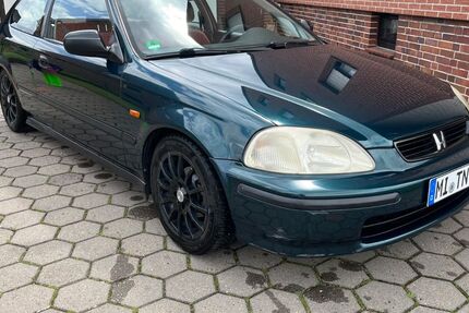 Honda Civic 55.500 km 2.890 &euro; Hille 32479