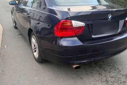 BMW 318 183.000 km 5.100 &euro; Bünde 32257