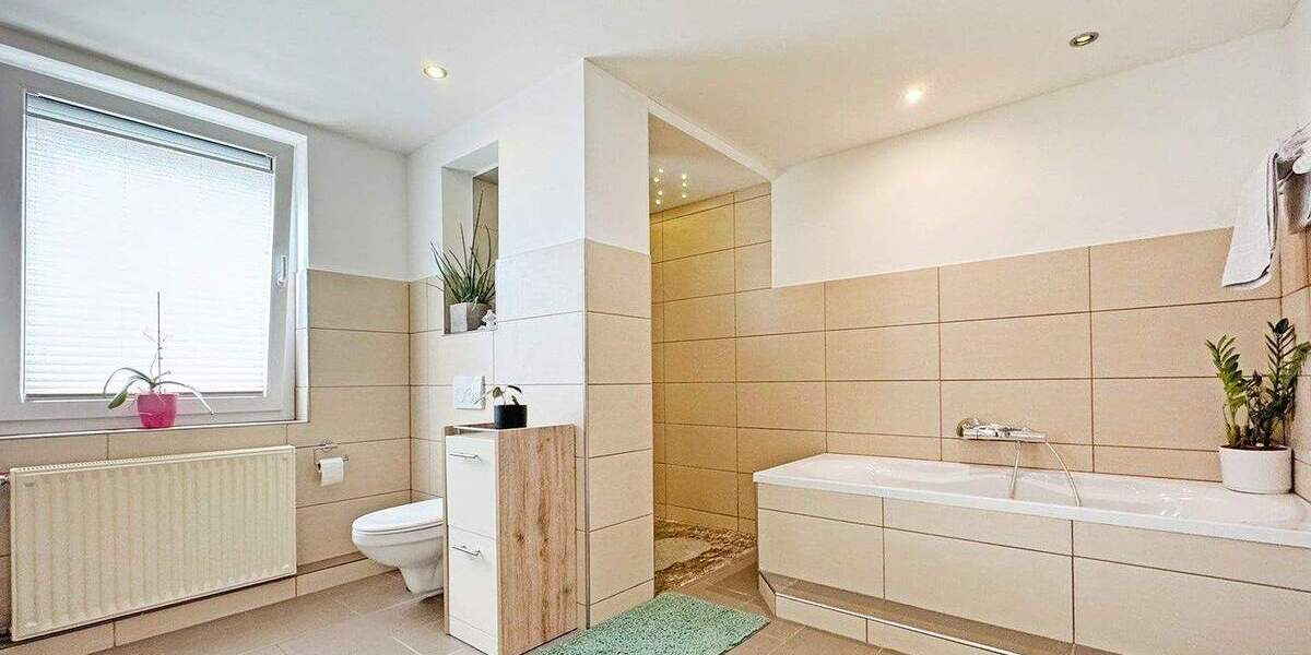 Einfamilienhaus Rinteln Todenmann - 5 Zimmer, 205 m&sup2;, 325.000&euro; | Angebot:25779554