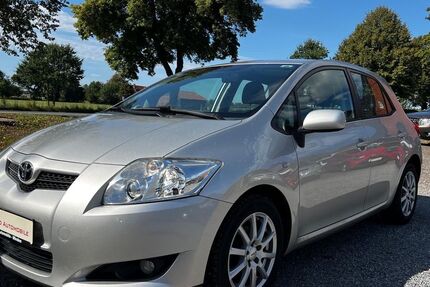 Toyota Auris 203.660 km 2.990 &euro; Minden 32425