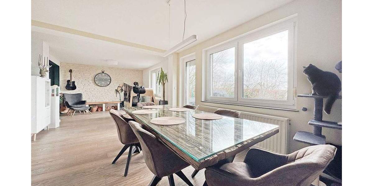 Einfamilienhaus Rinteln Todenmann - 5 Zimmer, 205 m&sup2;, 325.000&euro; | Angebot:25779554
