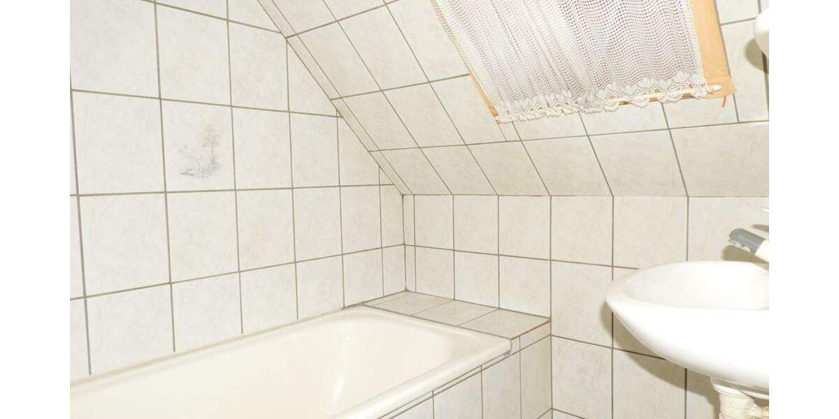 Einfamilienhaus Stolzenau - 6 Zimmer, 134 m&sup2;, 115.000&euro; | Angebot:25681623