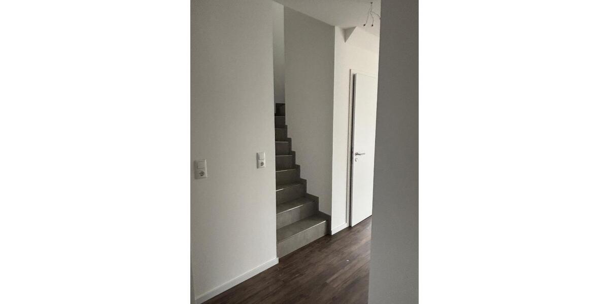 Maisonettenwohnung Löhne - 4 Zimmer, 110 m&sup2;, 1.380&euro; | Angebot:24271266