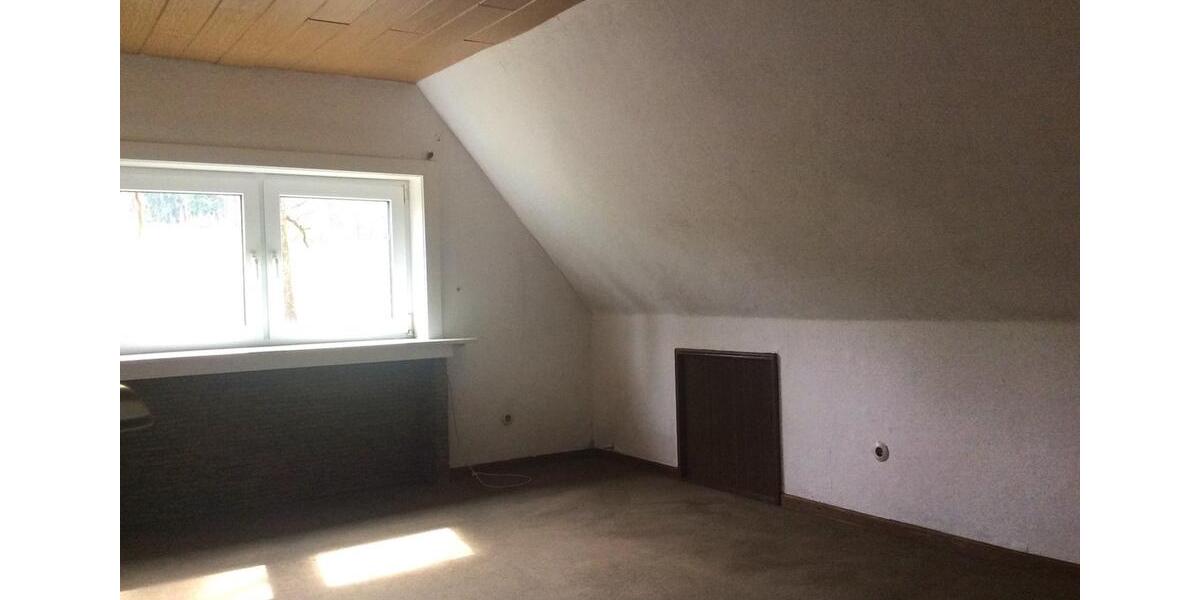 Einfamilienhaus Extertal - 10 Zimmer, 242 m&sup2;, 219.000&euro; | Angebot:26296392