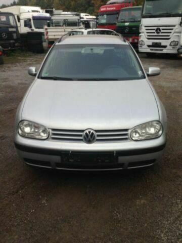 VW Golf 415.000 km 1.500 &euro; Lübbecke 32312