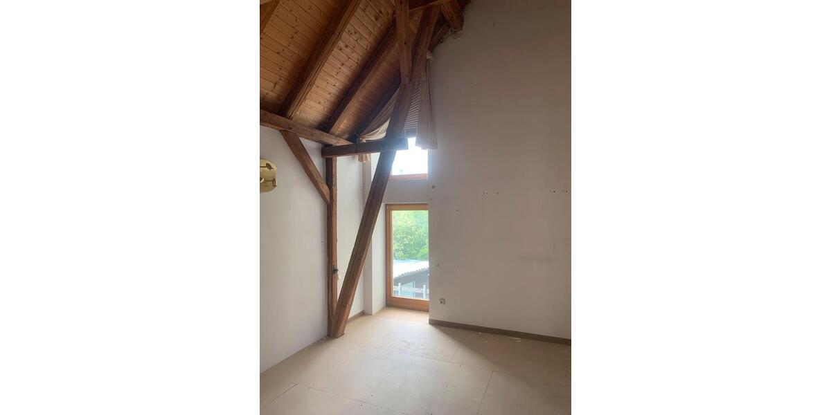Einfamilienhaus Kalletal - 9 Zimmer, 284 m&sup2;, 140.000&euro; | Angebot:25922923