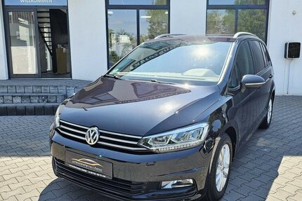 VW Touran 1.4 TSI Allstar 7-Sitzer NAVI RFK LED ACC 98.941 km 18.990 &euro; Löhne 32584