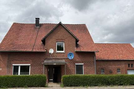 Haus Lüdersfeld - 9 Zimmer, 120 m&sup2;, 150.000&euro; | Angebot:21712489