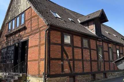 Haus Dörentrup Hillentrup - 8 Zimmer, 260 m&sup2;, 139.000&euro; | Angebot:26250233