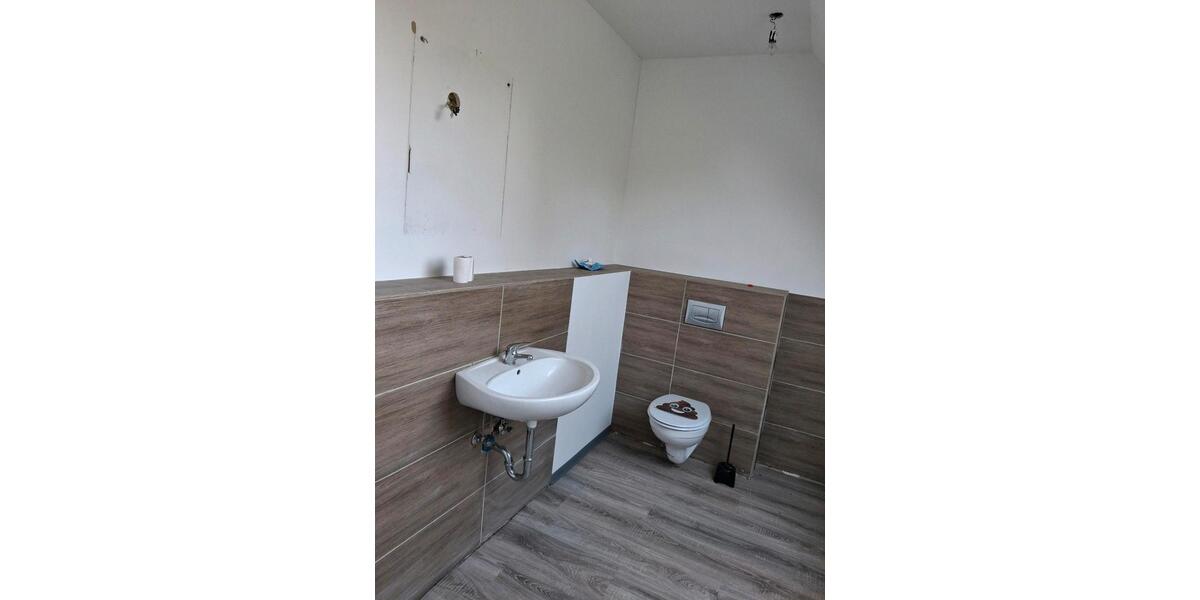 Einfamilienhaus Extertal - 6 Zimmer, 200 m&sup2;, 95.000&euro; | Angebot:25408054