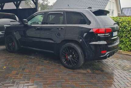 Jeep Grand Cherokee 121.600 km 42.999 &euro; Preußisch Oldendorf 32361