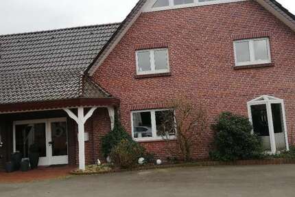Haus Hüllhorst - 10 Zimmer, 430 m&sup2;, 750.000&euro; | Angebot:24688961