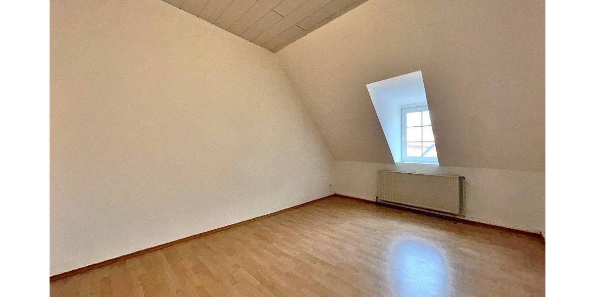 Etagenwohnung Stolzenau - 4 Zimmer, 188 m&sup2;, 129.000&euro; | Angebot:26306271
