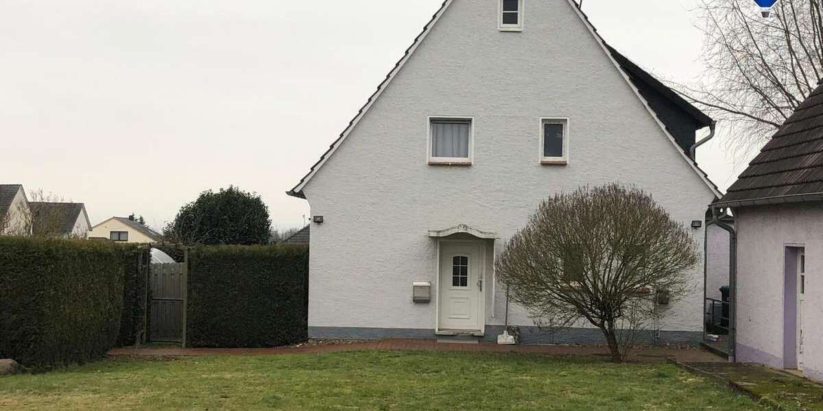 Einfamilienhaus Hüllhorst - 5 Zimmer, 180 m&sup2;, 290.000&euro; | Angebot:26147391
