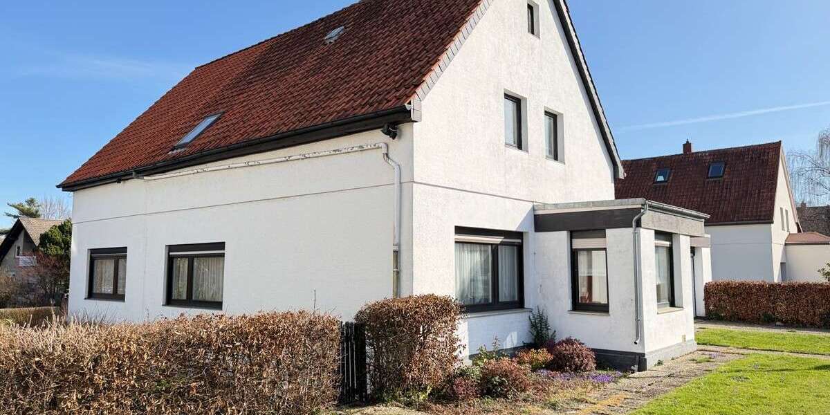 Einfamilienhaus Bückeburg - 5 Zimmer, 140 m&sup2;, 269.000&euro; | Angebot:25793415