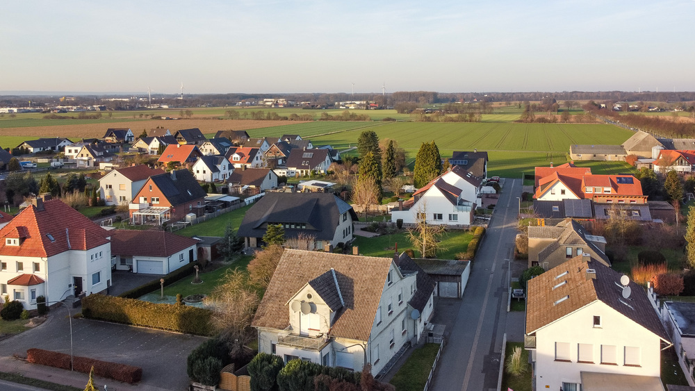 Mehrfamilien- oder Mehrgenerationenhaus mit 3 Wohneinheiten - Mehrfamilienhaus, Wohnhaus Lübbecke | Angebot:25892084