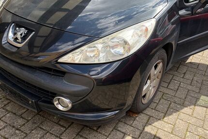 Peugeot 207 99.800 km 1.750 &euro; Lübbecke 32312