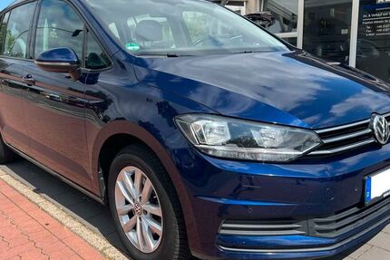 VW Touran 238.000 km 12.990 &euro; Minden 32423