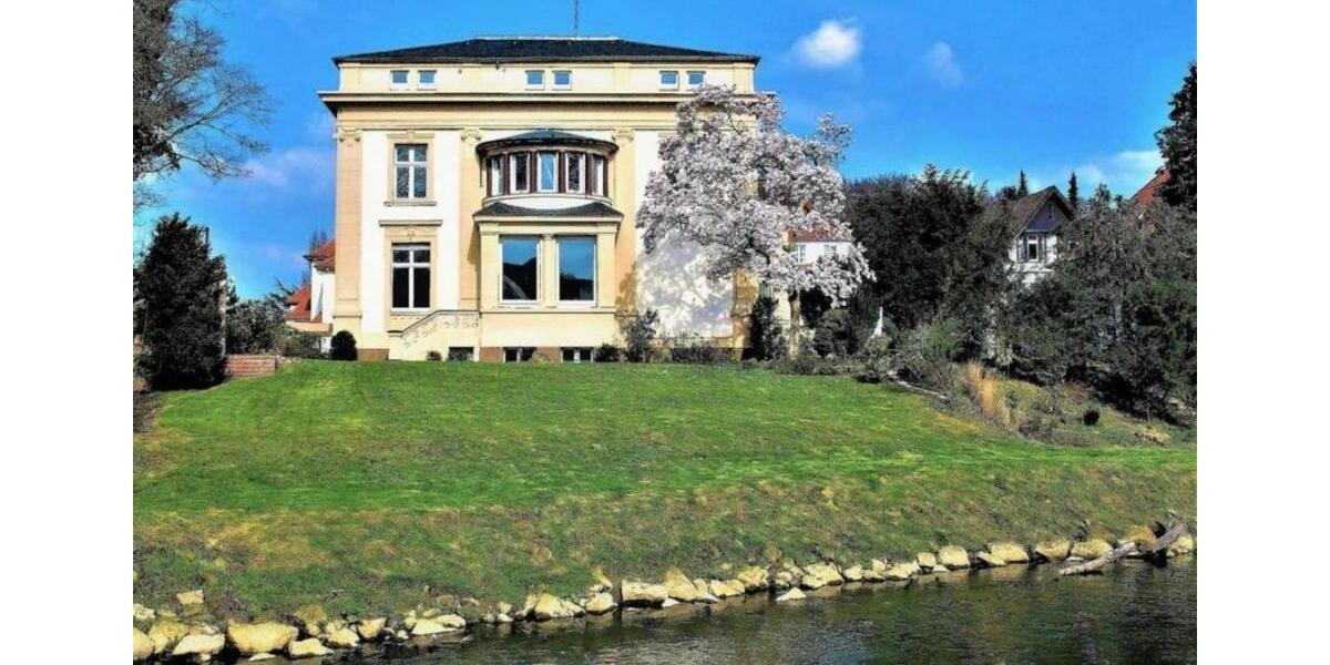 Etagenwohnung Herford - 5 Zimmer, 200 m&sup2;, 2.000&euro; | Angebot:25439050