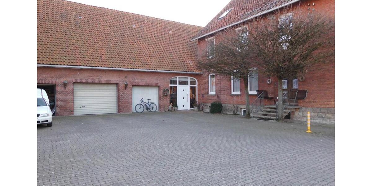 Dachgeschoßwohnung Rodenberg - 3 Zimmer, 80 m&sup2;, 500&euro; | Angebot:25613332