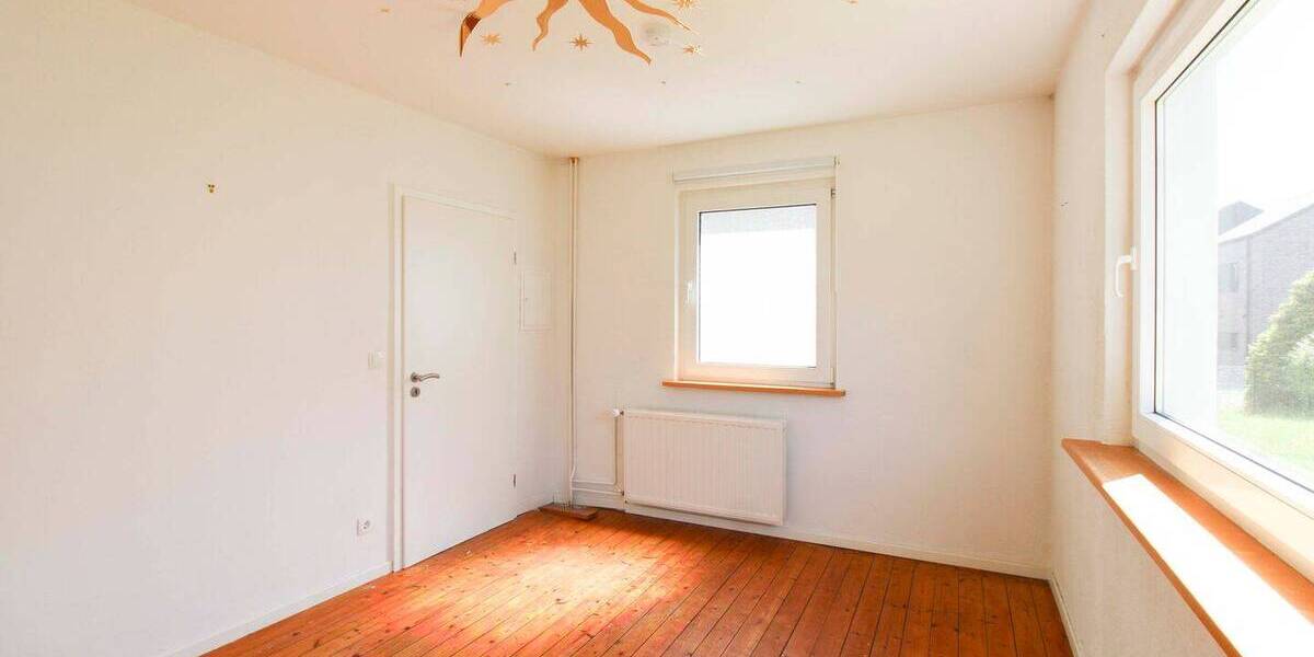 Einfamilienhaus Bad Oeynhausen Dehme - 8 Zimmer, 199 m&sup2;, 319.000&euro; | Angebot:26852849