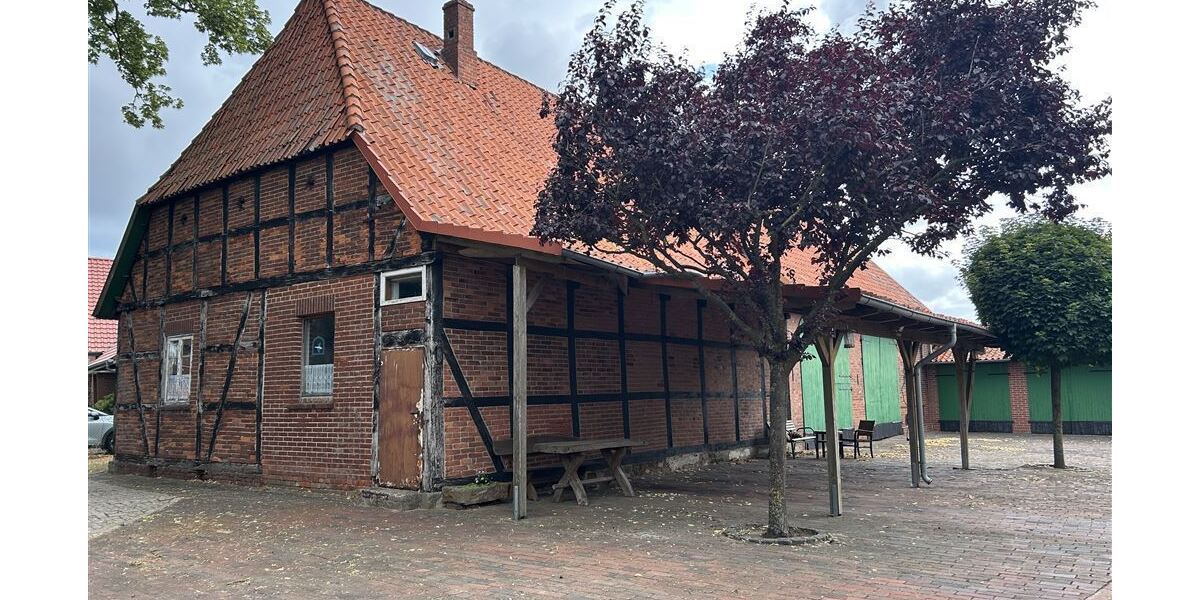 Charmanter Resthof mit Nebengebäuden und viel Platz für Tierhaltung - Gewerbeobjekt Stolzenau | Angebot:26216291