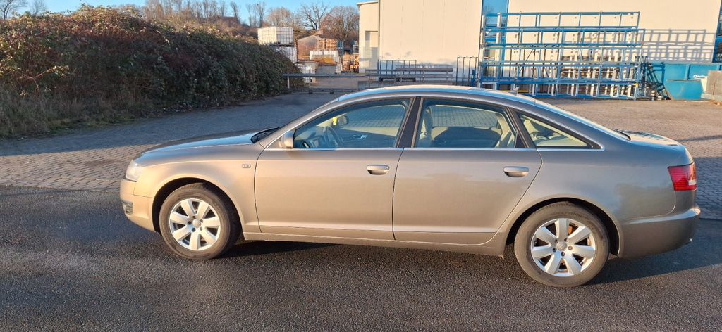 Audi A6 520.121 km 3.500 &euro; Löhne 32584