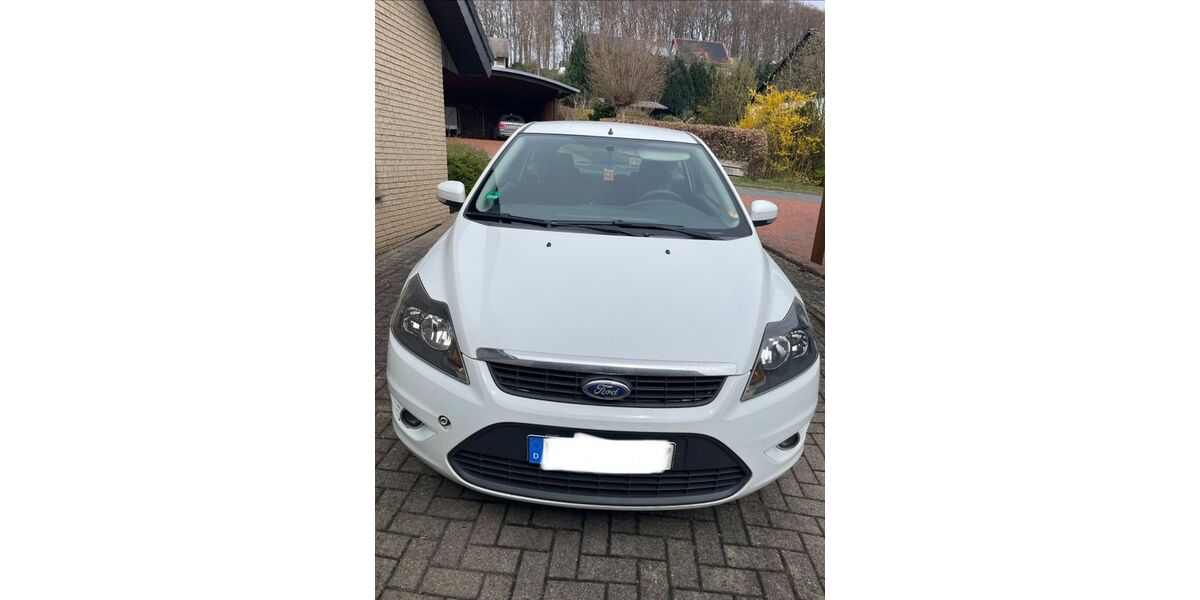 Ford Focus 180.156 km 2.550 &euro; Kalletal 32689
