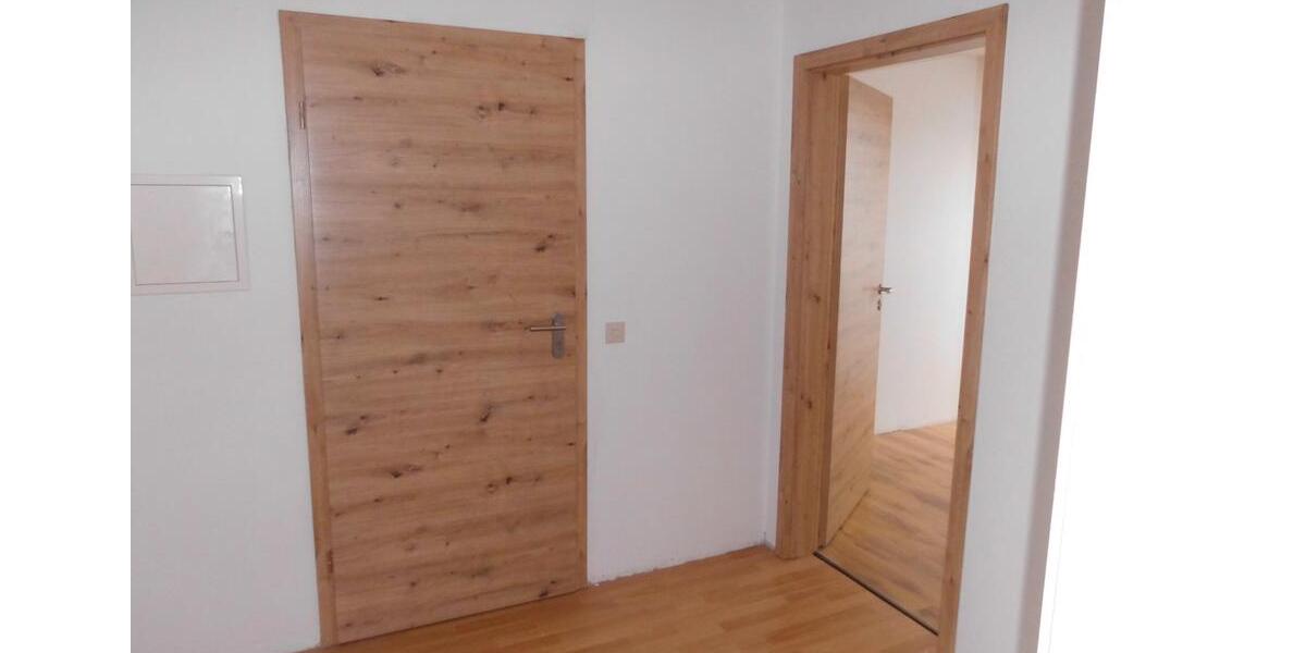 Dachgeschoßwohnung Rodenberg - 3 Zimmer, 80 m&sup2;, 750&euro; | Angebot:26204415