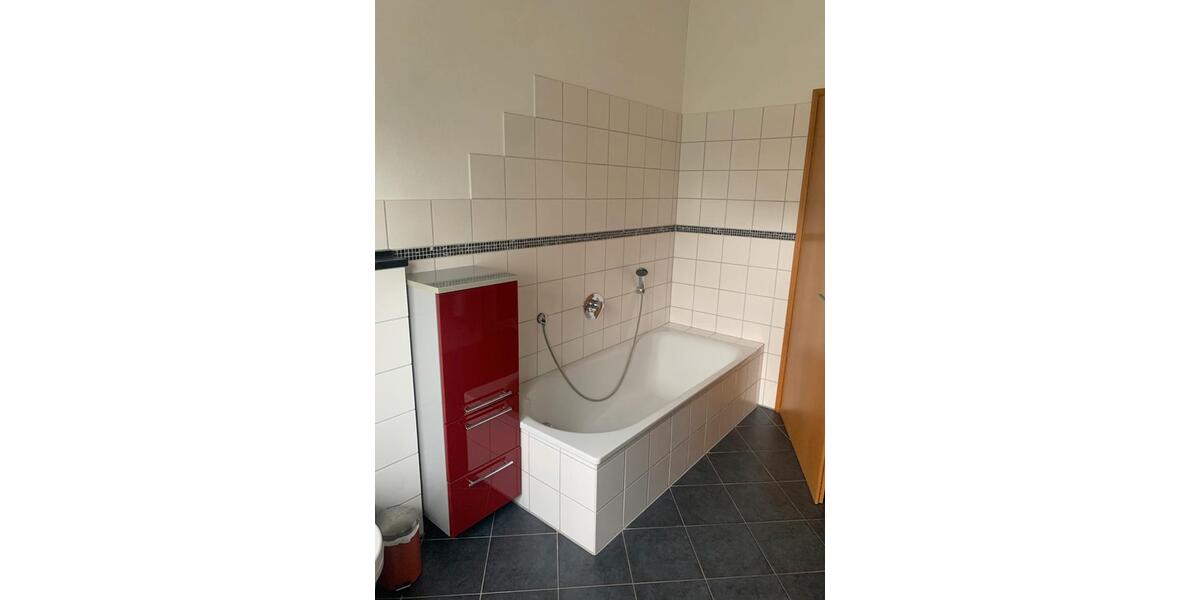 Etagenwohnung Lübbecke - 5.5 Zimmer, 160 m&sup2;, 1.300&euro; | Angebot:25392987