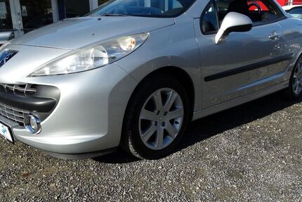 Peugeot 207 196.000 km 1.000 &euro; Vlotho 32602