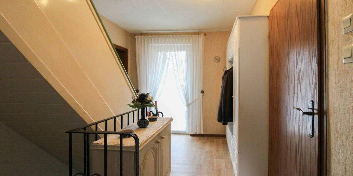 Einfamilienhaus Hiddenhausen - 7 Zimmer, 164 m&sup2;, 219.000&euro; | Angebot:26245271