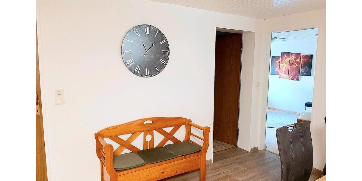 Etagenwohnung Rinteln - 3 Zimmer, 90 m&sup2;, 220&euro; | Angebot:24755630
