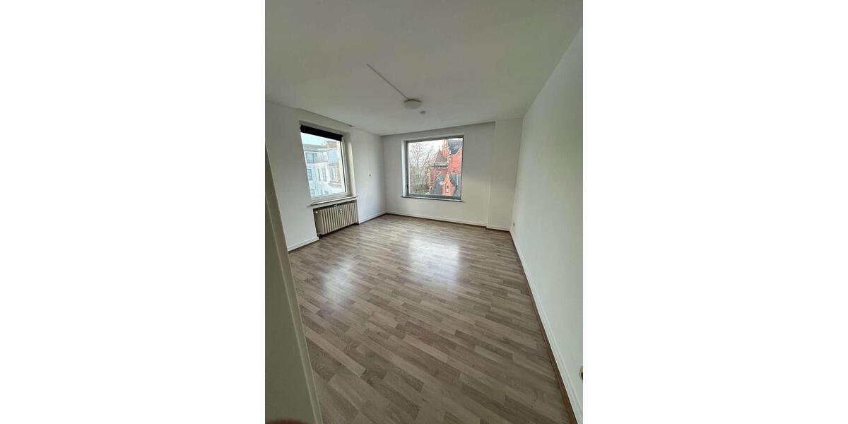 Etagenwohnung Herford - 3 Zimmer, 130 m&sup2;, 1.620&euro; | Angebot:26264817